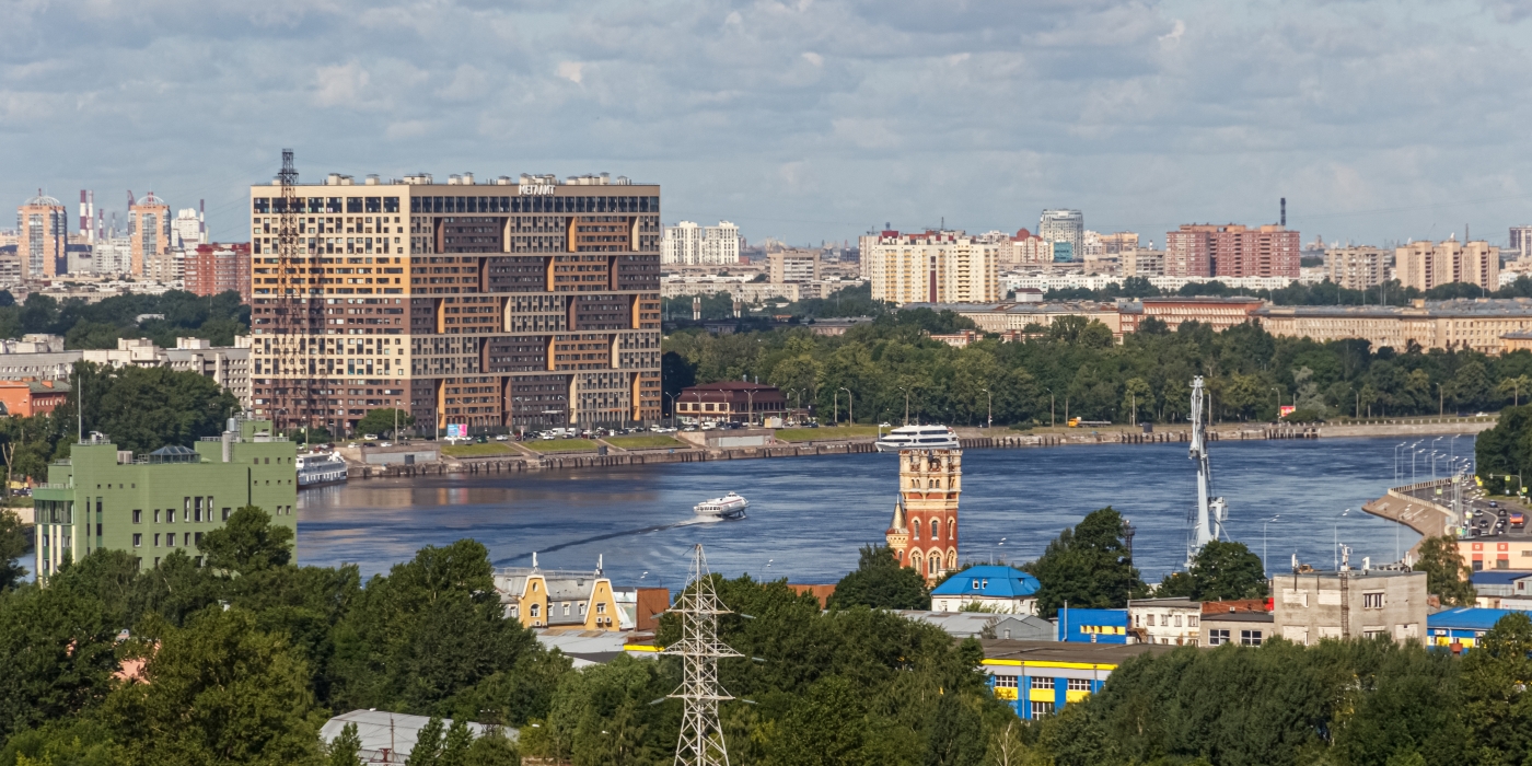Вот так видно Неву с 22 этажа
